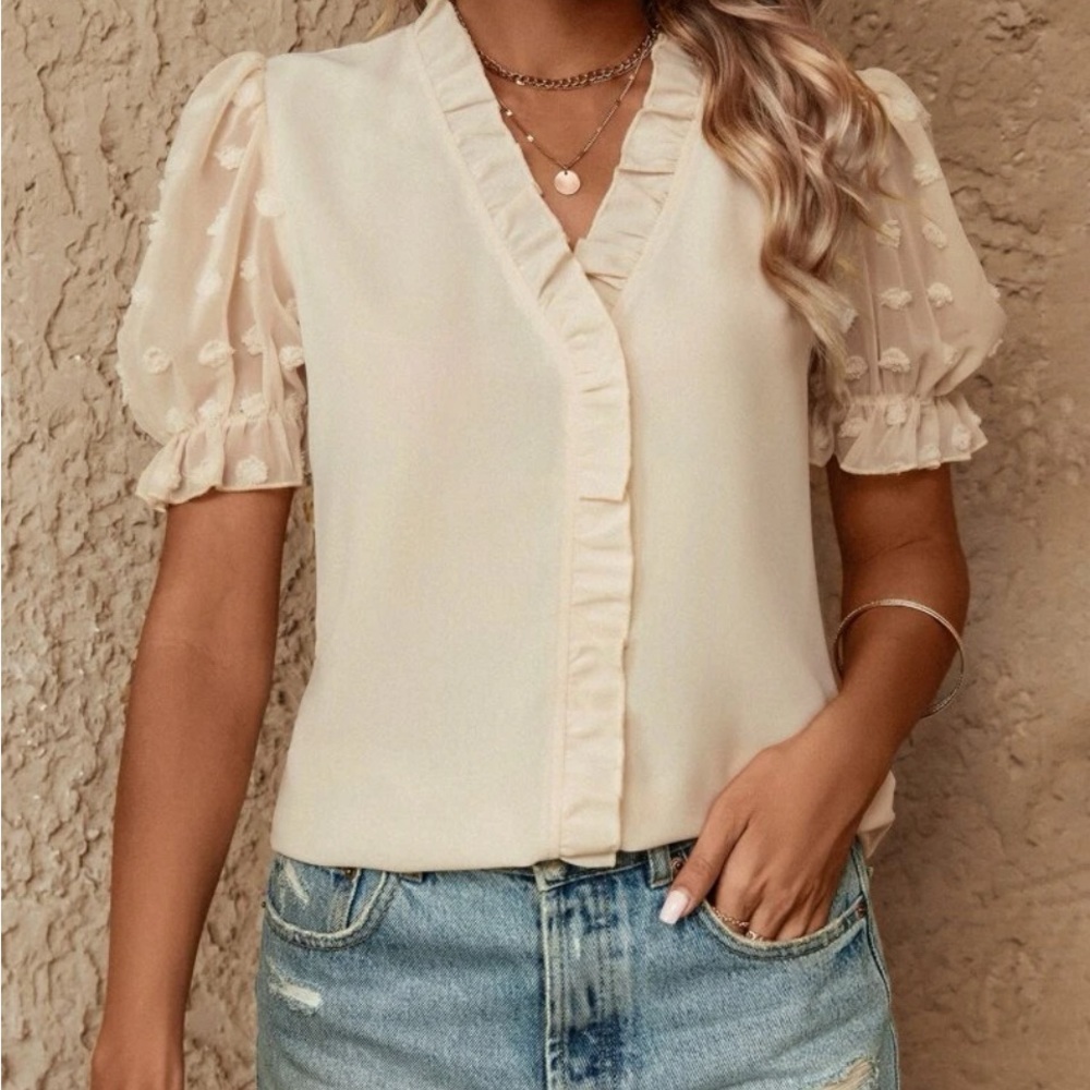 New short sleeve Swiss dot frill sleeve top